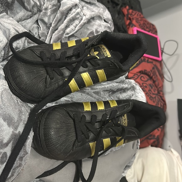 Adidas gold - Picture 2 of 2